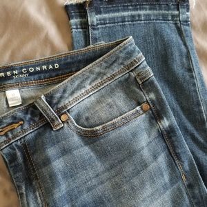 LC Lauren Conrad Skinny Ankle Jeans distressed ank